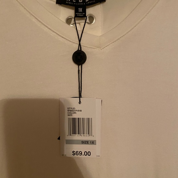 Top - Picture 3 of 3